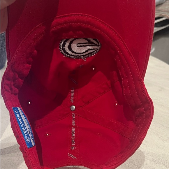 Top of the World Georgia Bulldog Hat Red with Black G - Picture 6 of 8